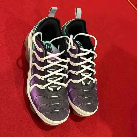 Nike | Shoes | Mens Nike Air Vapormax Plus Grape | Poshmark display picture 3